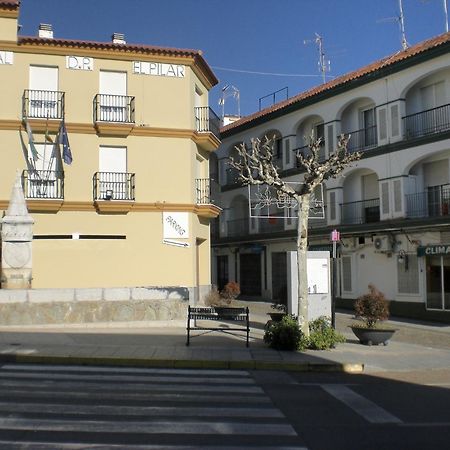 מונסטריו Hostal Dp El Pilar מראה חיצוני תמונה