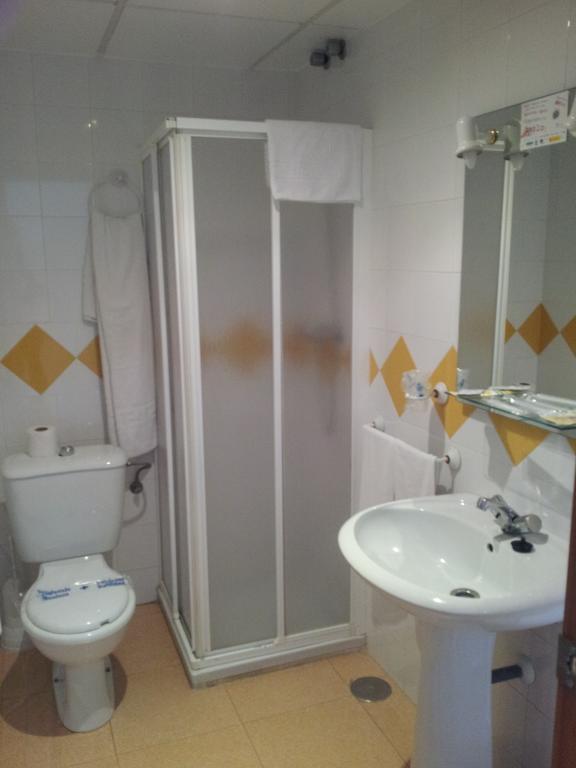 מונסטריו Hostal Dp El Pilar חדר תמונה