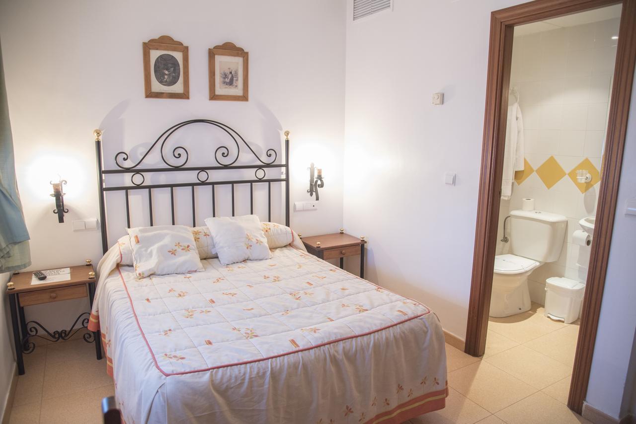 מונסטריו Hostal Dp El Pilar מראה חיצוני תמונה