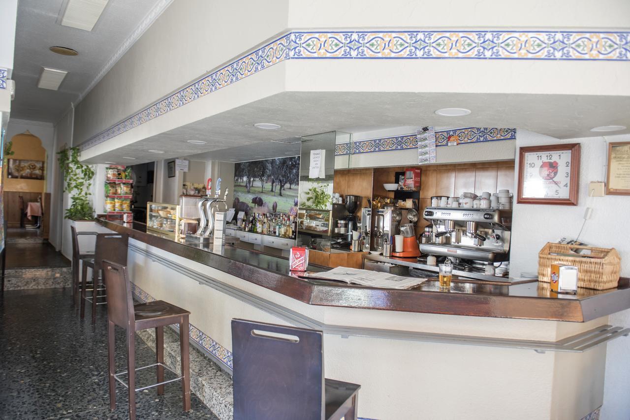 מונסטריו Hostal Dp El Pilar מראה חיצוני תמונה